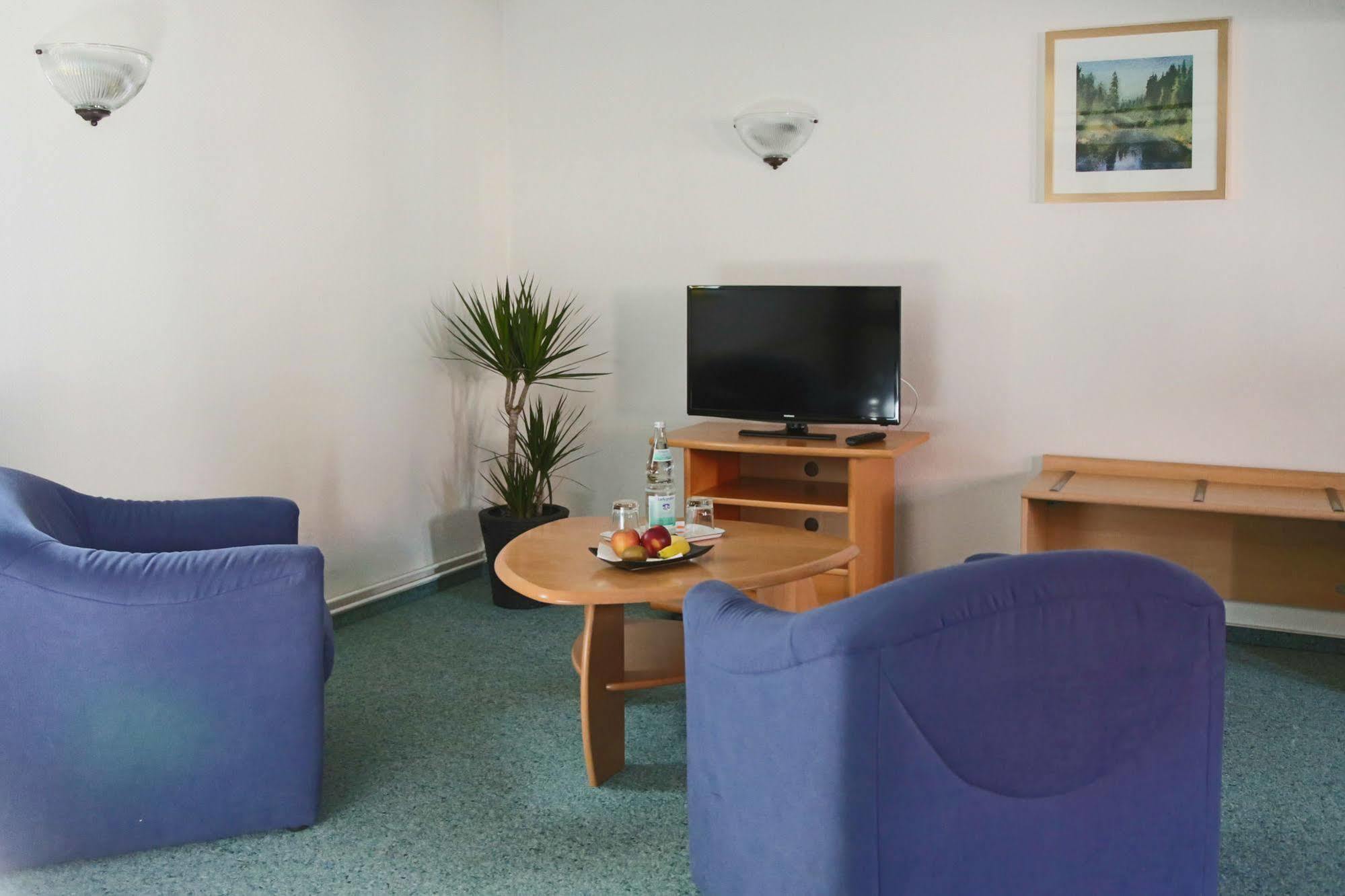 Doernersches Haus Hotel Walldorf  Ngoại thất bức ảnh