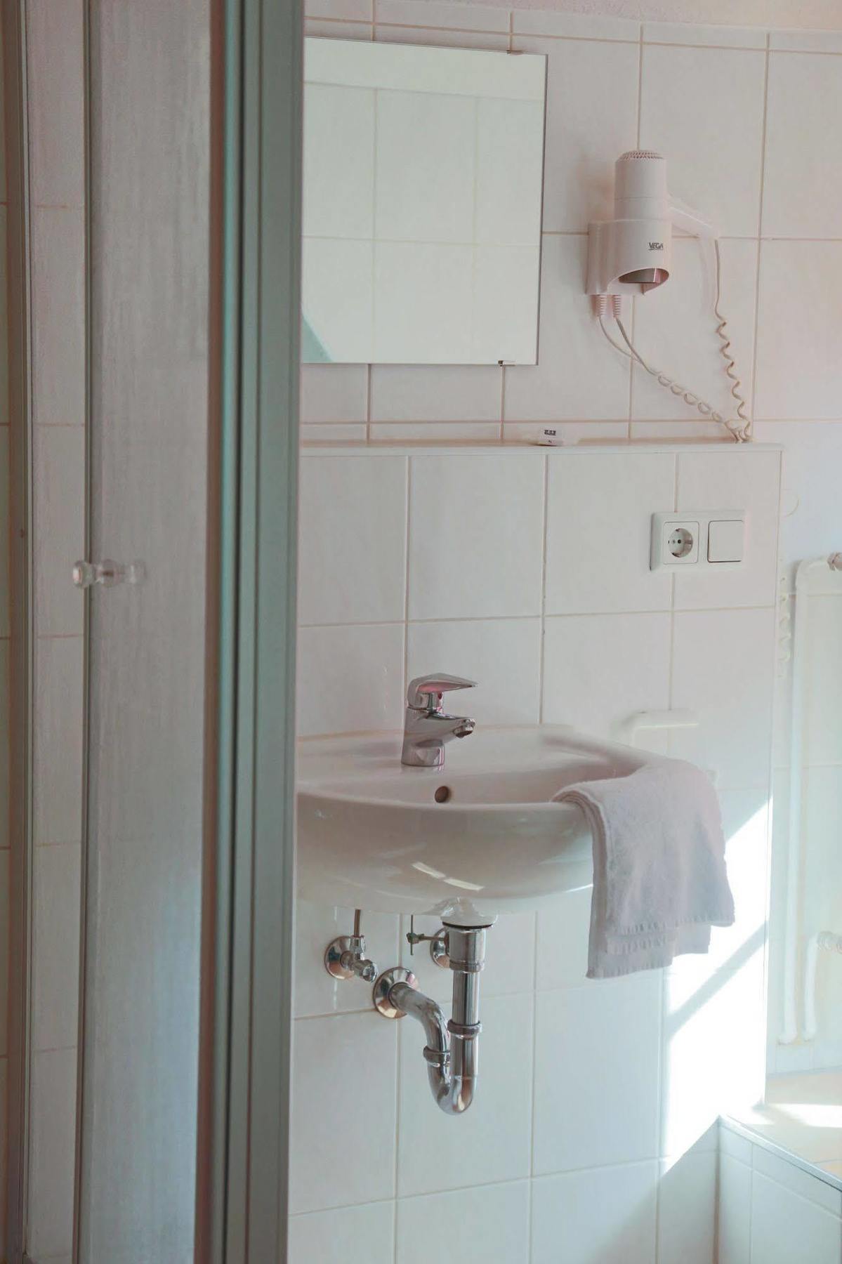 Doernersches Haus Hotel Walldorf  Ngoại thất bức ảnh